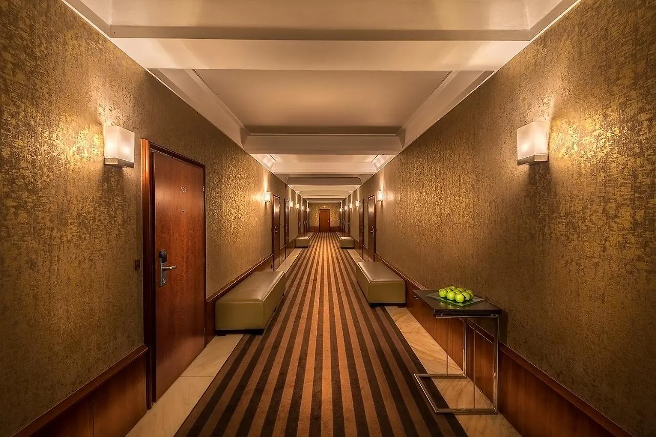 Jalta Boutique Hotel Prague 5*,